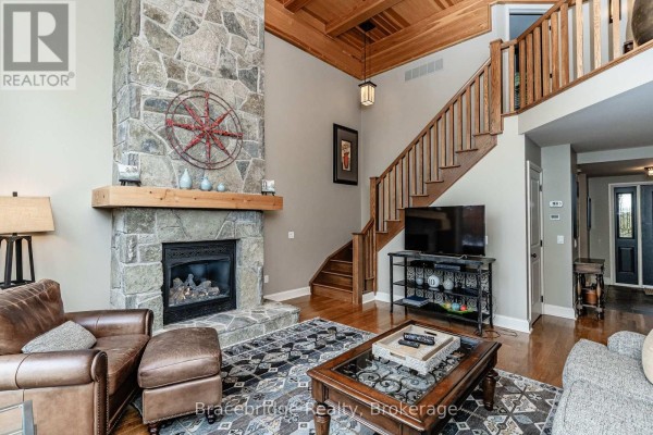 Carling 5 W3 - 3876 Muskoka Rd 118 Highway W, Muskoka Lakes, ON P0B1J0 Photo 5