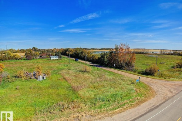 Centre St. Railway Av, Whitford, AB T0B2R0 Photo 5