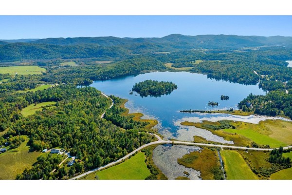 Ch. Du Lac-vert, Lac Sainte Marie, QC J0X1Z0 Photo 2