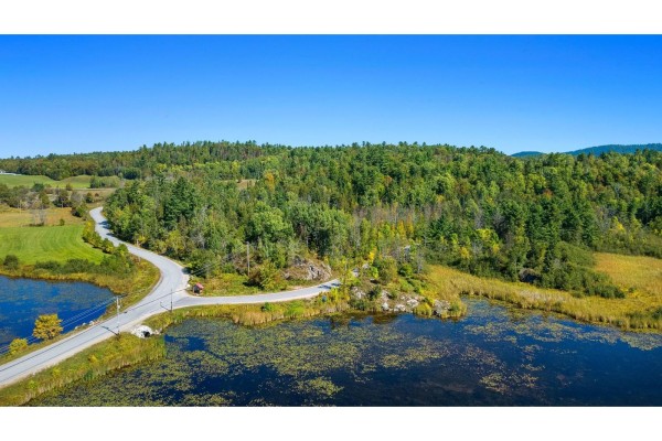 Ch. Du Lac-vert, Lac Sainte Marie, QC J0X1Z0 Photo 5
