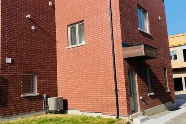 Coach House - 26 Callisto Lane, Richmond Hill, ON L4C5G9 Photo 3