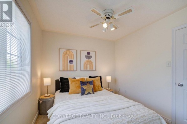 Coach House - 29 Cardrew Street, Markham, ON L6B1G2 Photo 5