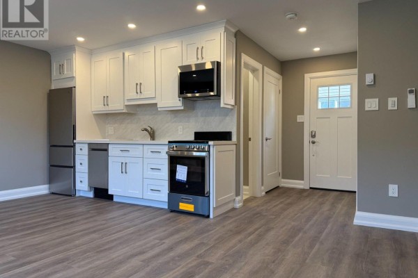 Coach House Apt - 247 Roxton Road, Oakville