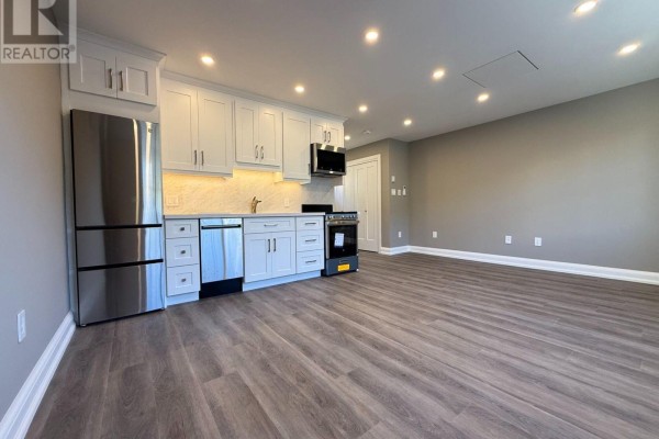 Coach House Apt - 247 Roxton Road, Oakville, ON M6G3R1 Photo 5
