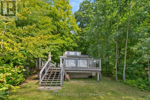 Living room - Cottage - 150 Farlain Lake Road E, Tiny, ON L9M0B5 Photo 2