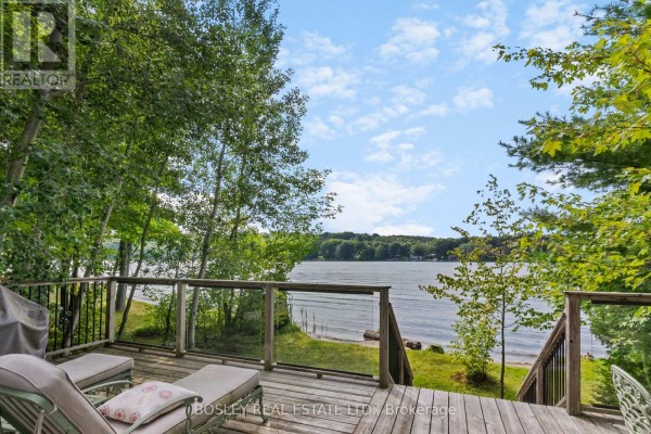 Sunroom - Cottage - 150 Farlain Lake Road E, Tiny, ON L9M0B5 Photo 3