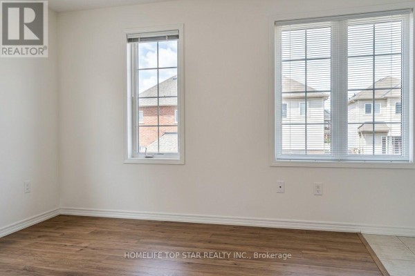 Couch House - 29 Woodway Lane, Markham, ON L6B0N4 Photo 4