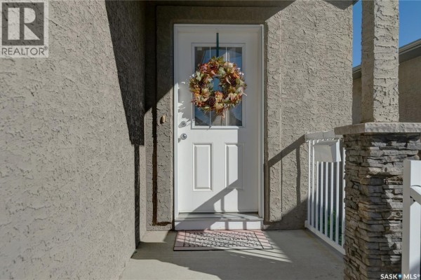 Living room - 4826 Mazinke Crescent, Regina, SK S4X4V1 Photo 3