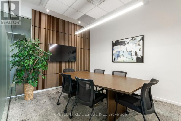 Cubicle 4 - 347 Jane Street, Toronto, ON M6S3Z3 Photo 3