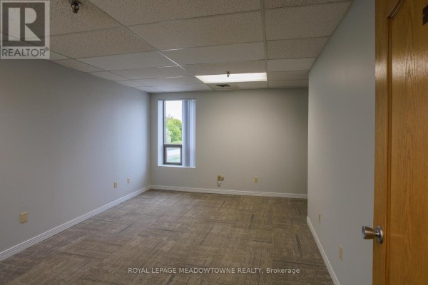D - 295 Alliance Road, Milton, ON, photo 2