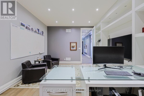 D - 609 Marlee Avenue, Toronto, ON M6B3J6 Photo 4