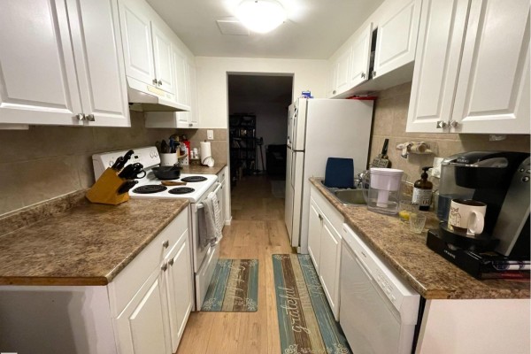 Primary Bedroom - #d1 1 Garden Grove Nw, Edmonton, AB T6J2L3 Photo 4