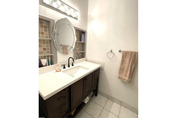 Bedroom 2 - #d1 1 Garden Grove Nw, Edmonton, AB T6J2L3 Photo 5