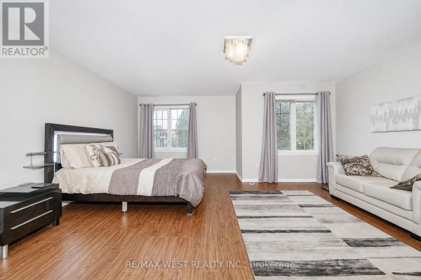 Kitchen - D11 - 108 Finch Avenue W, Toronto, ON M2N6W6 Photo 4
