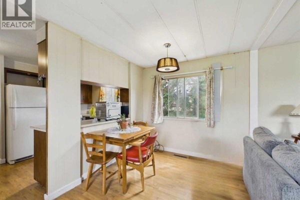 Bedroom - D12, 5500 Womacks, Blackfalds, AB T0M0J0 Photo 5