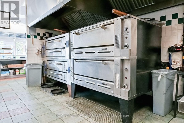 #d2 - 2335 Trafalgar Road, Oakville, ON L6H6N9 Photo 4