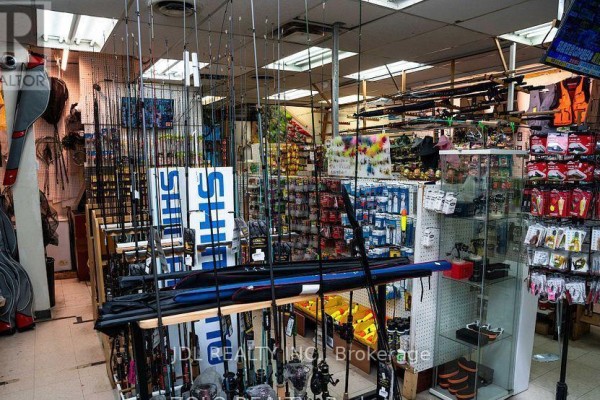 D2 - 4221 Sheppard Avenue E, Toronto, ON, photo 3