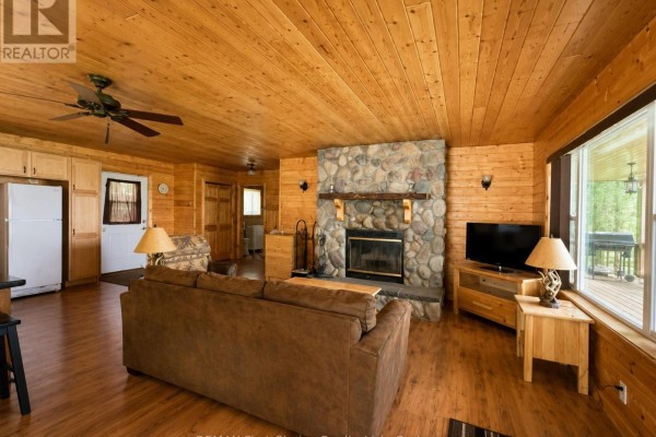Dining room - D742 Dam Road, Rainy River Remote Area, ON P0W1E0 Photo 5