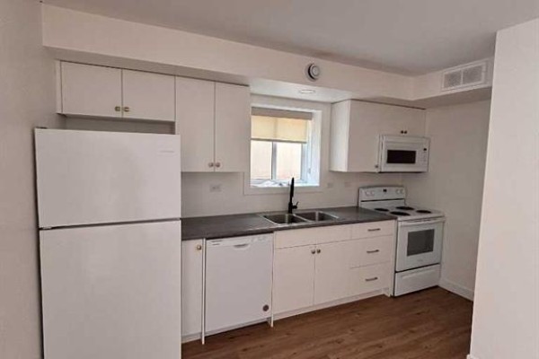 E, 6014 54 Street, Taber, AB T1G1K3 Photo 3