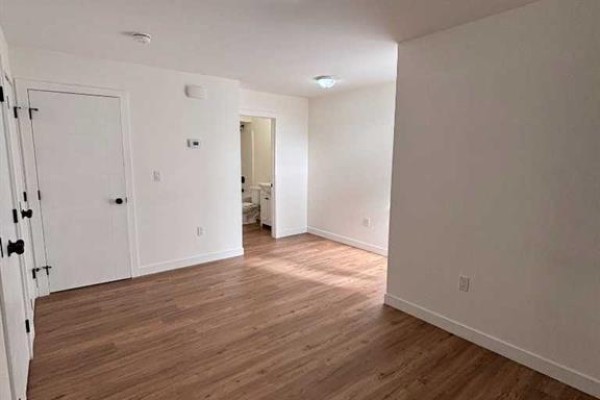E, 6014 54 Street, Taber, AB T1G1K3 Photo 5