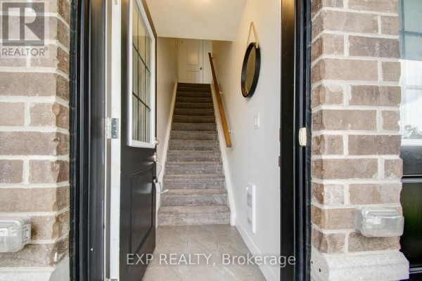 E - 150 Rochefort Street, Kitchener, ON, photo 3