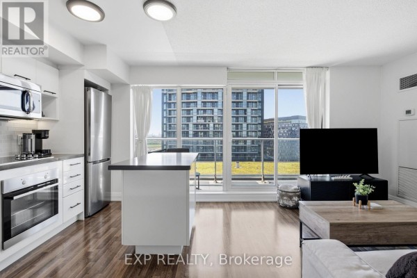 Living room - E1108 - 555 Wilson Avenue, Toronto, ON M3H5Y6 Photo 2