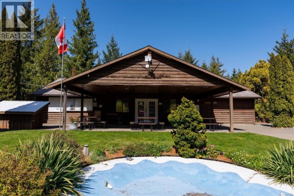 E14 2650 Turnbull Rd, Qualicum Beach, BC, photo 2