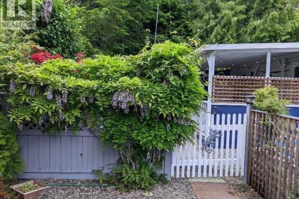 E5 2650 Turnbull Rd, Qualicum Beach, BC, photo 2