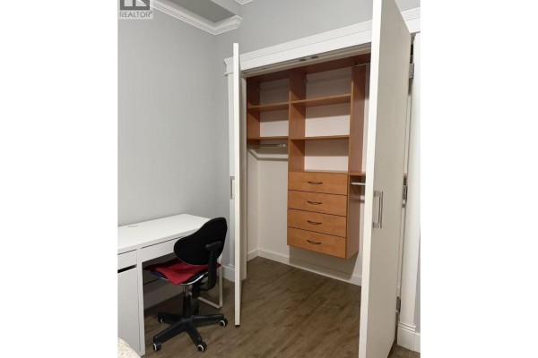 Ensuite 5335 Irving Street Street, Burnaby, BC, photo 3
