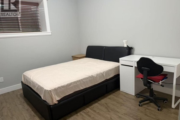 Ensuite 5335 Irving Street Street, Burnaby, BC V5H1V1 Photo 4