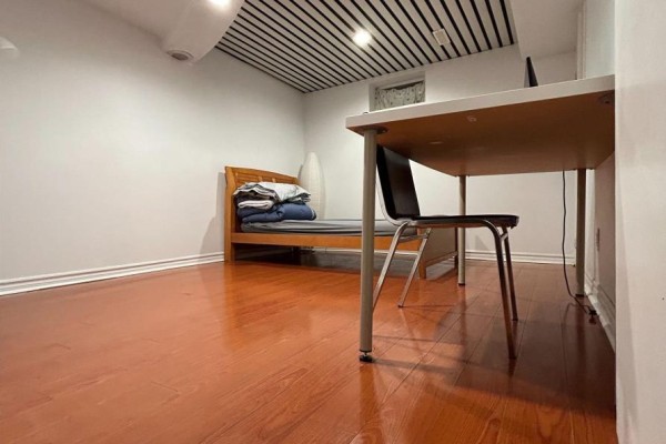 Entire One Bedroom Bsmt - 44 Glencoyne Cres Crescent, Toronto, ON M1W2Z2 Photo 5