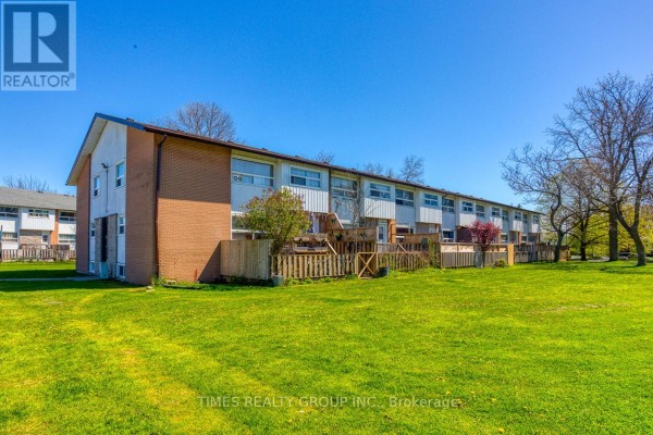 #f - 23 Manitou Crescent W, Loyalist, ON, photo 3