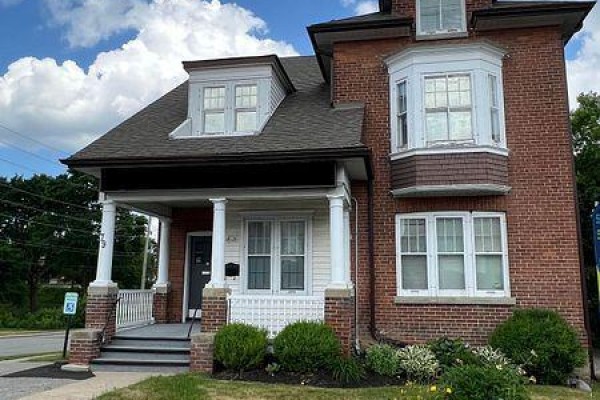 F - 79 High Street, Barrie