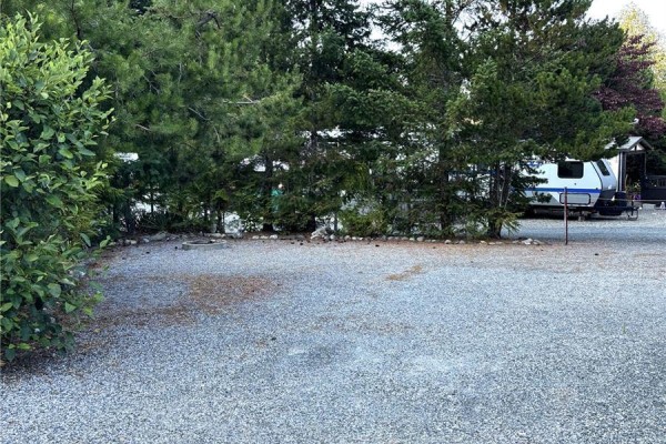 F36 2650 Turnbull Rd, Qualicum Beach, BC, photo 2
