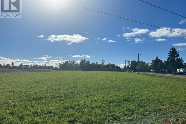 Fairway Avenue, Summerside, PE, photo 2
