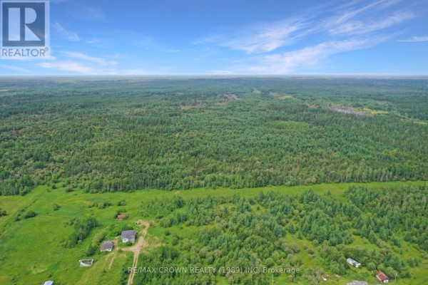 Kitchen - Fauquier-strickland - 925 Highway 11, Smooth Rock Falls, ON P0L2C0 Photo 2