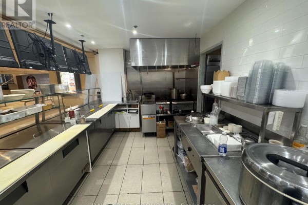 Fc-3 - 595 Bay Street, Toronto, ON M5G2C2 Photo 4