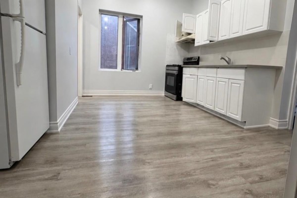 First Floor - 243 Woodfield Road, Toronto, ON M4L2W8 Photo 2