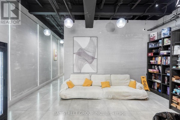 First Floor - 405 Dundas Street W, Toronto, ON M5T1G6 Photo 4