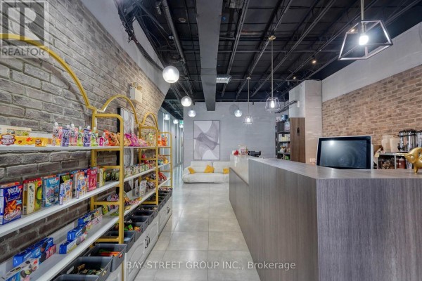 First Floor - 405 Dundas Street W, Toronto, ON M5T1G6 Photo 5