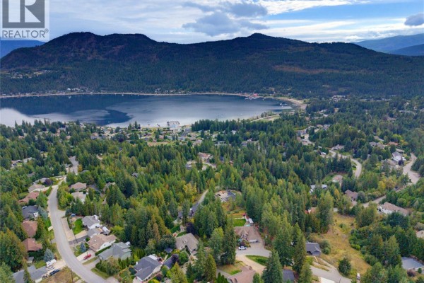 Forest View Place Lot# 27, Blind Bay, BC V0E1H2 Photo 3