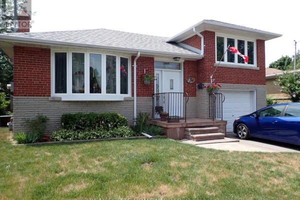 Kitchen - Front - 56 Perivale Crescent, Toronto, ON M1J2C3 Photo 3