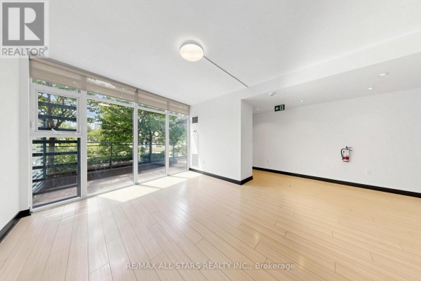 G08 - 110 Fort York Boulevard, Toronto, ON, photo 2