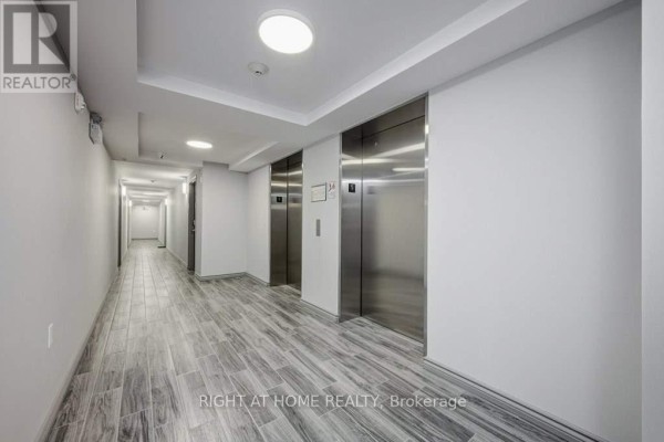 G101 - 275 Larch Street, Waterloo, ON, photo 3
