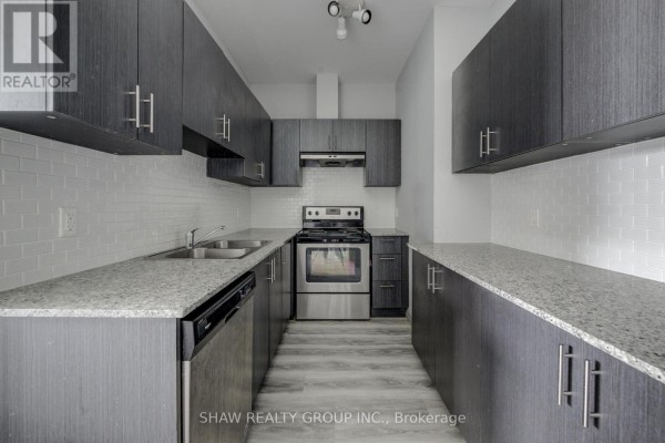 Kitchen - G105 - 275 Larch Street, Waterloo, ON N2L3R2 Photo 5