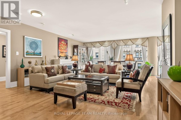 Kitchen - G206 - 700 Sussex Drive, Ottawa, ON K1N1K4 Photo 2