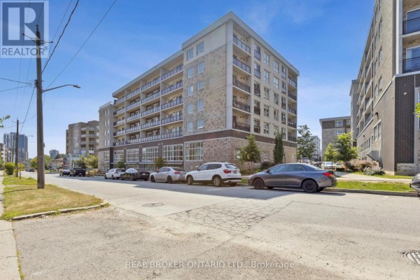 G607 - 275 Larch Street, Waterloo, ON, photo 3