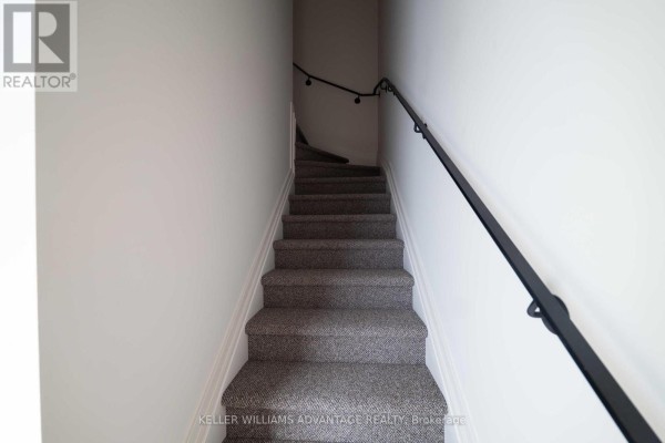 Garden Suite(laneway Apt) - 23 Ross Street, Toronto, ON M5T1Z8 Photo 5