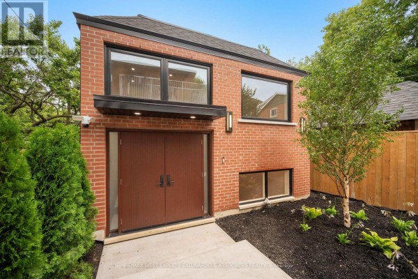 Primary Bedroom - Garden Suite - 412 Glenholme Avenue, Toronto, ON M6E3E7 Photo 3