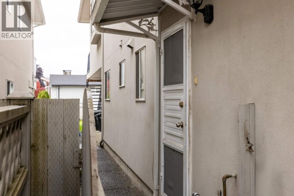 Garden Suite 7785 Buller St, Burnaby, BC V5J4T2 Photo 3
